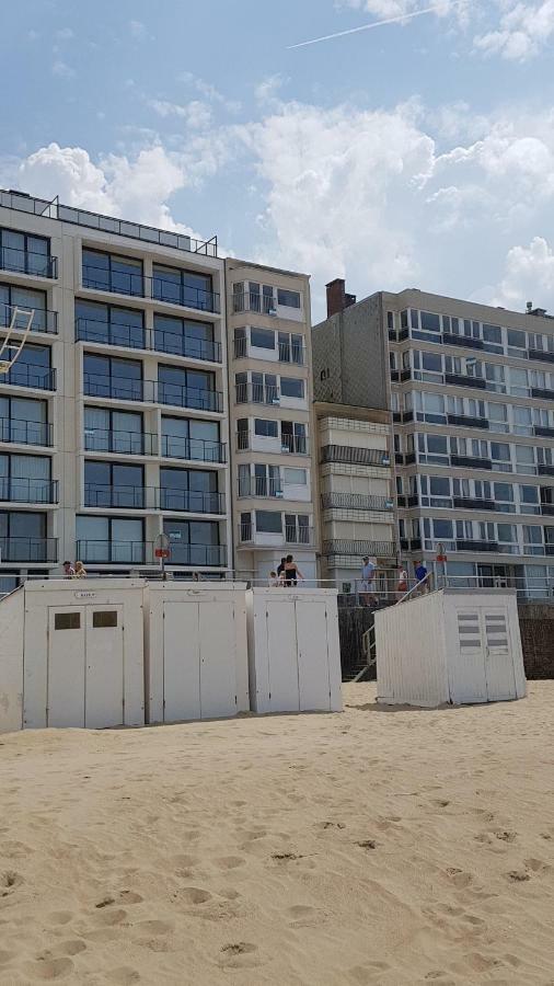 Zeedijk 241, Uitzicht Op Zee, Vue Sur La Mer Koksijde Bagian luar foto